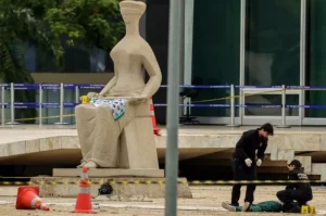 Suspeito de atentados em Brasília visita Câmara dos Deputados