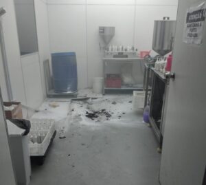 Empresa de insumos para medicamentos é danificada por incêndio em Araranguá