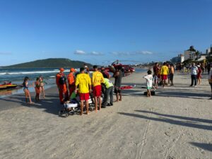 Bombeiros iniciam pré-temporada e promovem segurança aquática