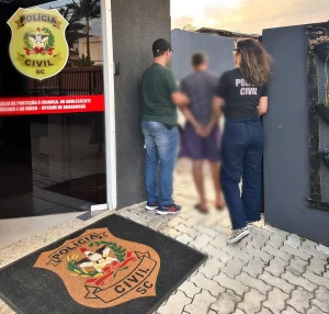 Pai de santo é preso em Gravatal por estuprar a própria enteada