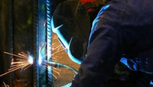 Florianópolis tem 70 vagas de emprego no setor eletrometalmecânico