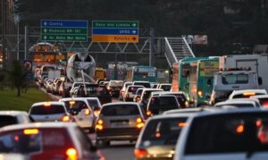 Feriado deve movimentar BR-101 Sul com mais de 700 mil veículos