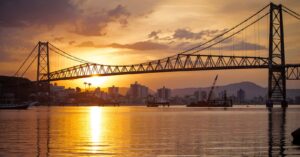 Veja o que abre e o que fecha no feriado em Florianópolis