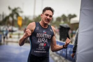 Júlio Monteiro conquista título no brasileiro de triathlon sprint