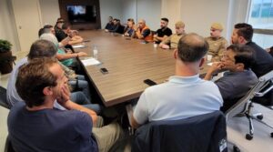 Estratégias para temporada de verão na Praia do Rosa são definidas em reunião