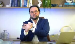 Cirurgião plástico torna-se réu após denúncias de lesões graves 
