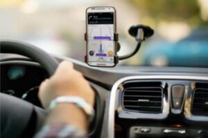 Confira alguns cuidados essenciais ao pegar carros de aplicativo