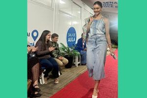 Alunos dos cursos de Modelista de Roupas promovem desfile