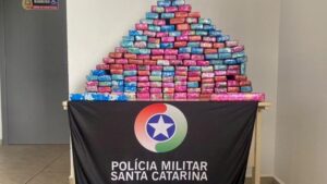 Perseguição termina com prisão e apreensão de 110 kg de maconha