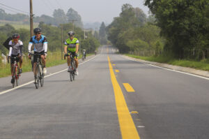 Conheça dicas importante de proteção para ciclistas em rodovias