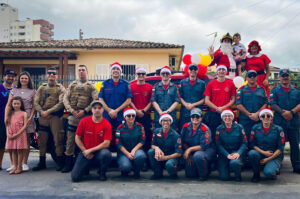 Bombeiros arrecadam doces para crianças em Urussanga e Cocal do Sul