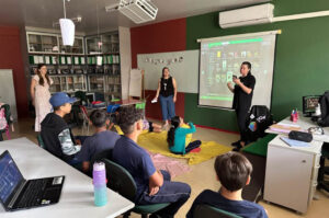 Intervenção na leitura e escrita beneficia alunos de escola municipal
