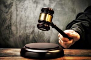 Homem é condenado a 63 anos por triplo ataque brutal em Florianópolis