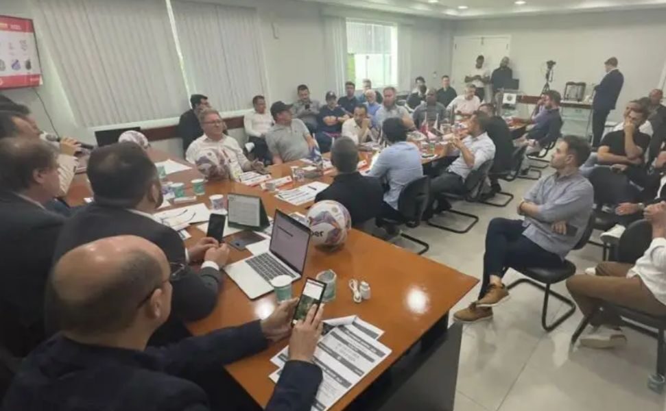 Reunião on-line pode definir a volta das quartas-de-final no Catarinão 2025