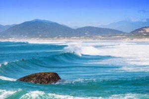 Surf faz sua estreia nos Jogos Abertos na Praia da Joaquina
