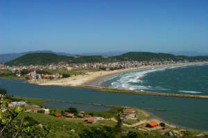 Laguna: edital de credenciamento para atividades náuticas turísticas é aberto