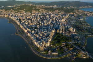 SC está entre os estados brasileiros com menor percentual de moradores em favelas