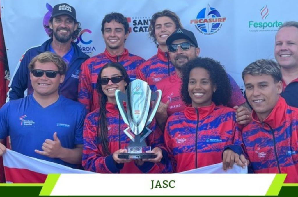 Veja quem são os primeiros campeões do surf na história do JASC