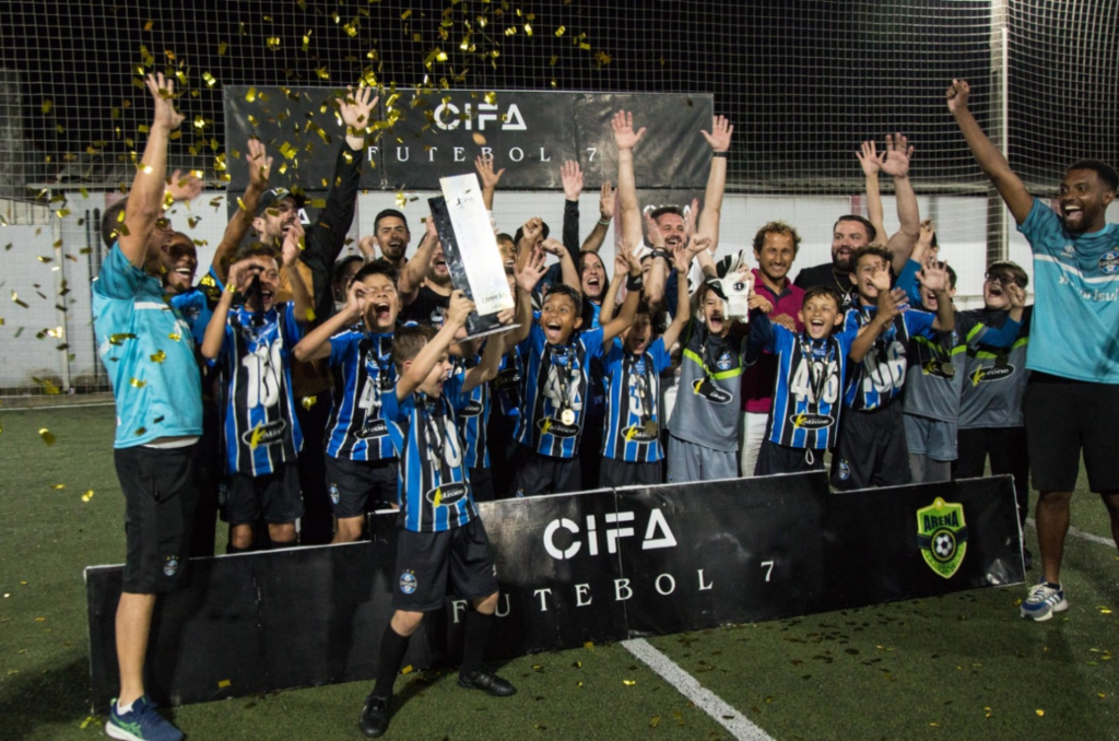 Escola de Futebol comemora ano cheio de conquistas no Sul