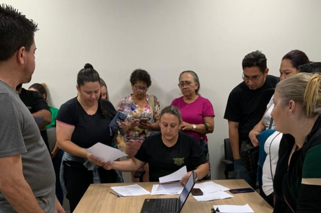 Ambulantes que trabalharão no período de Natal recebem autorizações