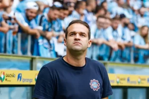 Thiago Carvalho é anunciado como novo técnico do Figueirense