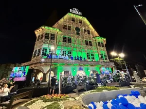 Cantata de Natal do Colégio Policial Militar de Blumenau emociona o público