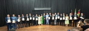 Diplomação oficializa vereadores eleitos em São José