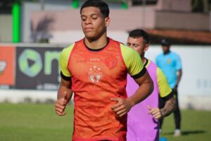 Treino integrado marca segundo dia da pré-temporada do Brusque