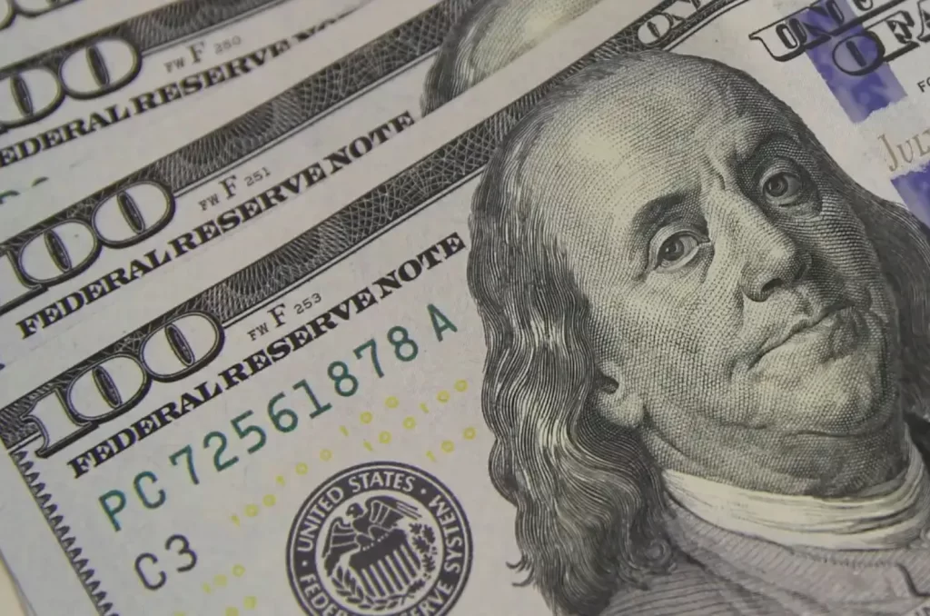 Uma nota de dólar