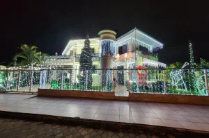 Casa de Criciúma viraliza nas redes com decoração natalina