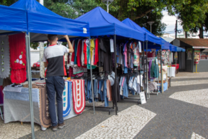 Feira natalina no Kobrasol celebra empreendedorismo feminino
