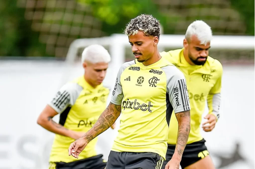 Treino do Flamengo em preparação para o duelo contra o Criciúma