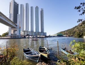 Fotolivro aborda relação das cidades com seus rios
