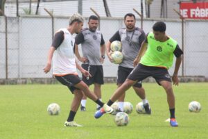 Hercílio Luz marca três jogos-treino de olho no Estadual