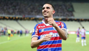 Thiago Galhardo perto do Criciúma