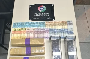 Jovem é preso com drogas em Criciúma após denúncia