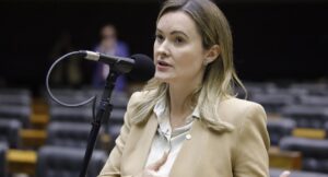 O que esperar de Julia Zanatta na Frente pela Liberdade de Expressão?
