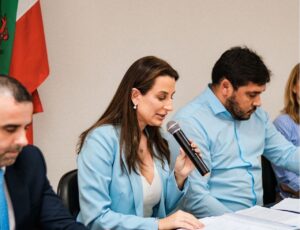Juliana Pavan detalha reforma administrativa