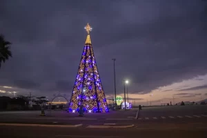 São José ilumina o Natal com árvore, shows e Casa do Papai Noel