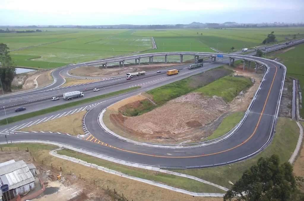 Novo viaduto da BR-101 em Maracajá