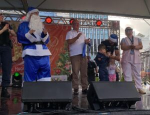 Papai Noel Azul e Guarda Municipal fizeram um Natal diferenciado