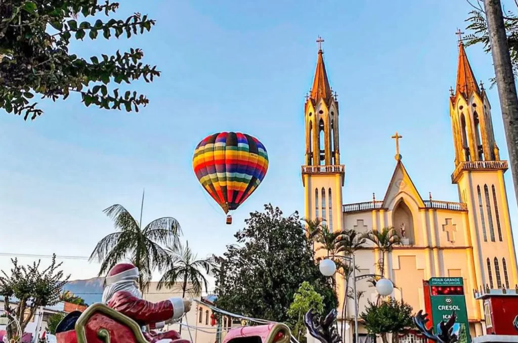 Papai Noel Chegará de Balão em Praia Grande