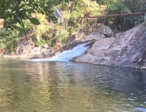 Menino morre afogado em cachoeira em São João Batista