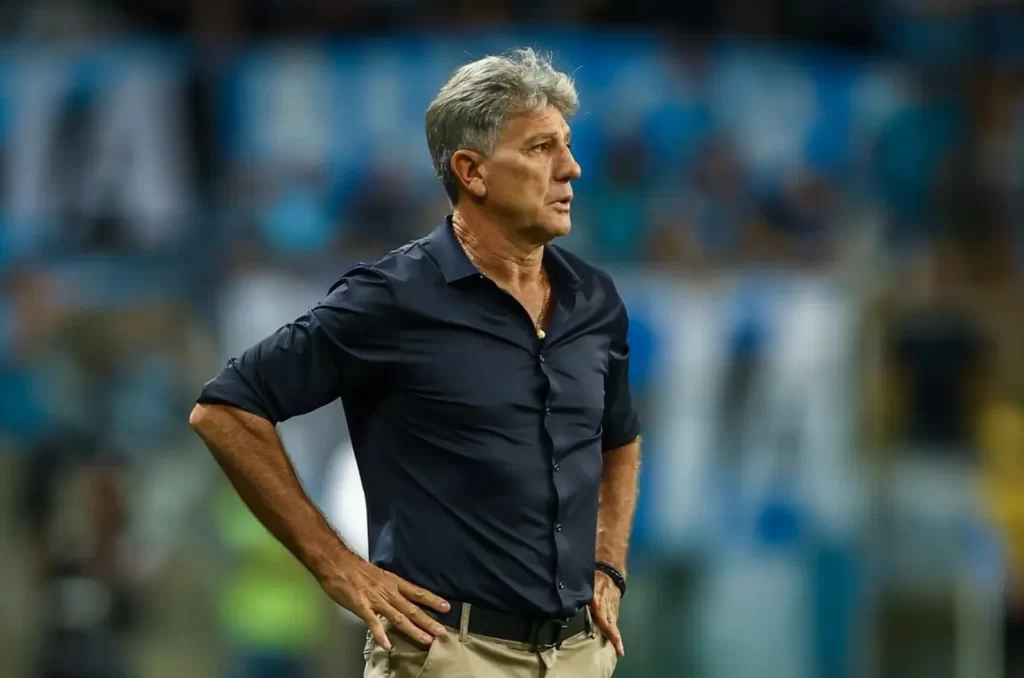 Renato Portaluppi se despede do Grêmio após reunião com o presidente do clube, marcando o fim de mais uma passagem