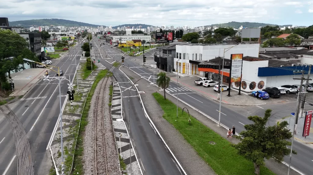 Retirada dos trilhos do Pinheirinho é ‘economicamente inviável’, diz Salvaro