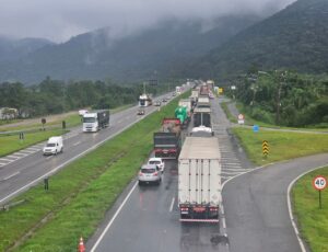 Caminhoneiros vão ter assistência de saúde nas rodovias