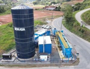 Semasa conclui ampliação da ETA no bairro Limoeiro