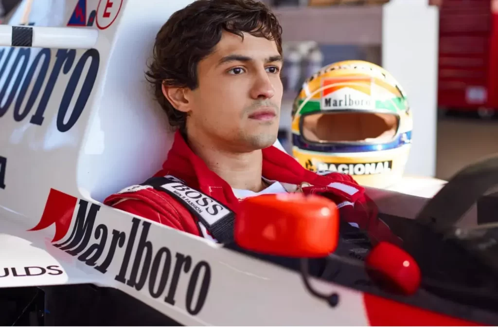 Senna série é um mergulho no raso, mas que funciona nas pistas