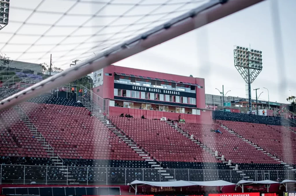 Estádio do Barradão, onde o Vitória manda seus jogos