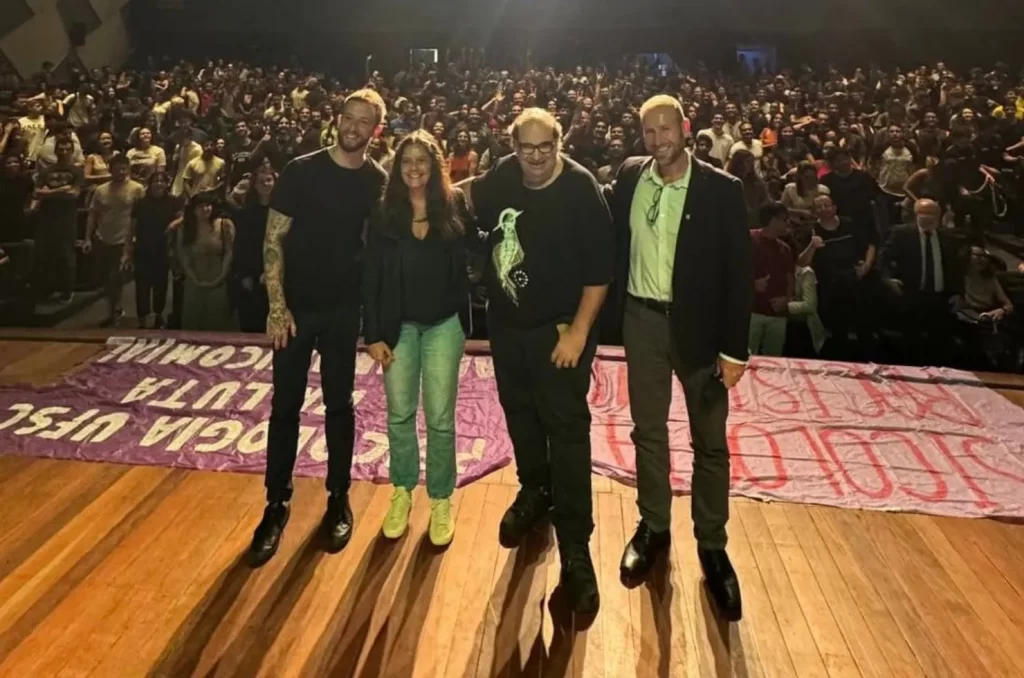 UFSC emite nota sobre polêmica envolvendo palestra de Serjão dos Foguetes